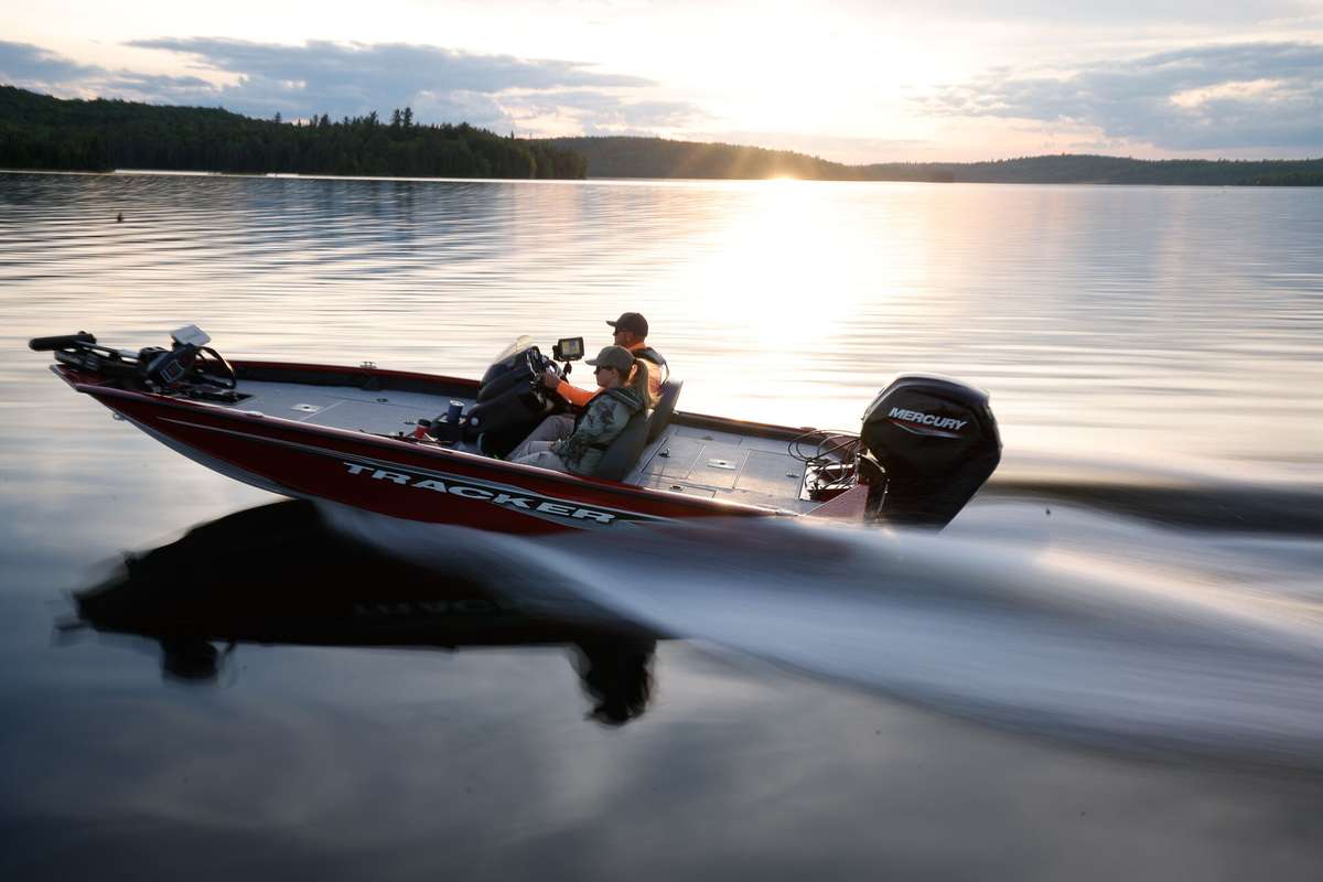 How to Learn to Drive a Boat (6 Steps) | ilearntoboat